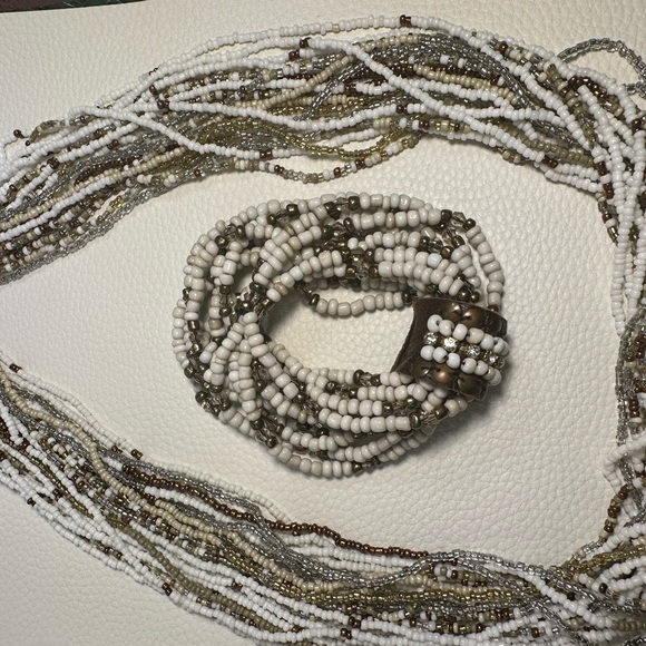 multi strand, beaded necklace, silver gold, with matching bracele - Picture 8 of 17